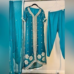 Pakistani/Indian Shalwar Kameez Heavy